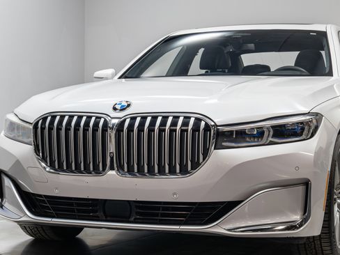 Used 2020 BMW 750i xDrive image 72