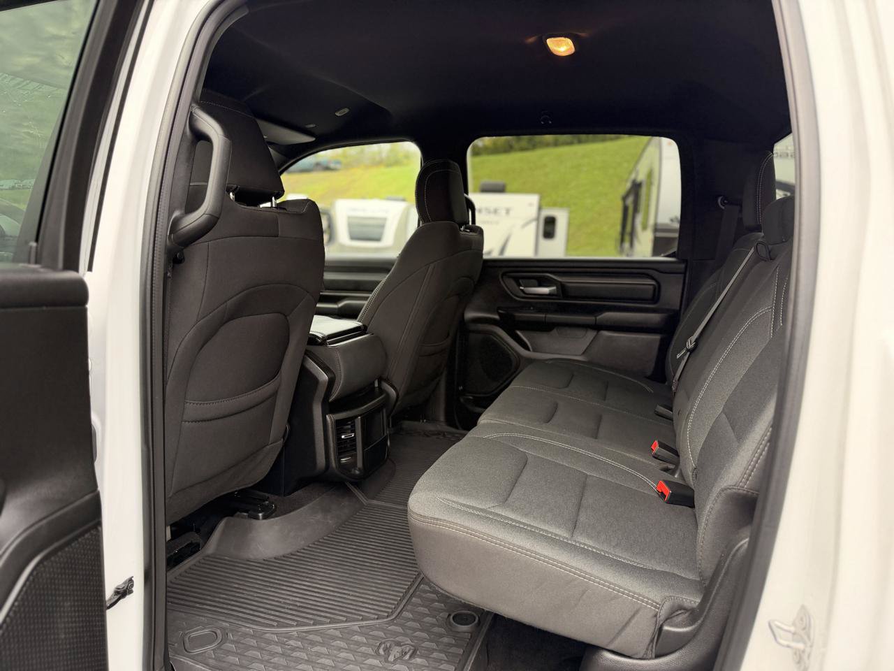 Used 2025 RAM 1500 Warlock AWD/4WD image 12