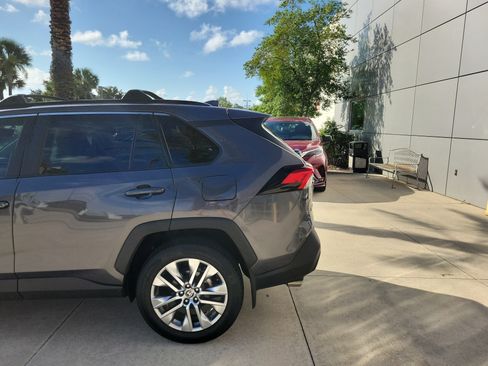 Used 2024 Toyota RAV4 XLE Premium FWD image 4