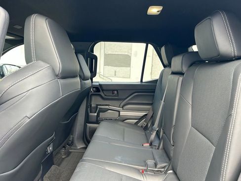 Certified 2025 Toyota 4Runner TRD Off-Road Premium w/ Tow Technology Package AWD/4WD image 12