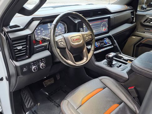 Used 2023 GMC Sierra 1500 AT4 image 14