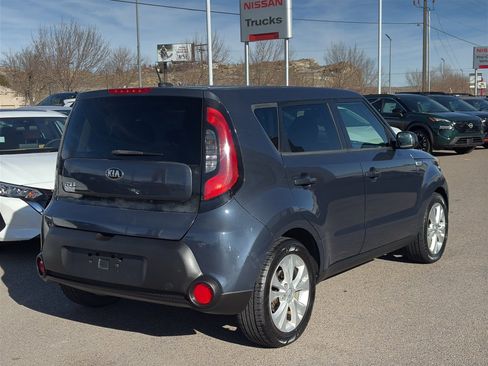 Used 2015 Kia Soul + image 5
