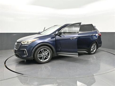 Used 2018 Hyundai Santa Fe Limited image 29