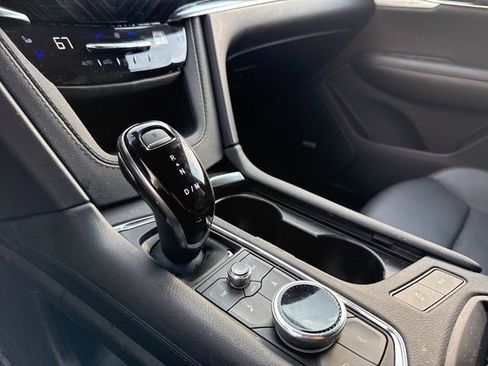 Used 2024 Cadillac XT6 Premium Luxury w/ Technology Package image 17