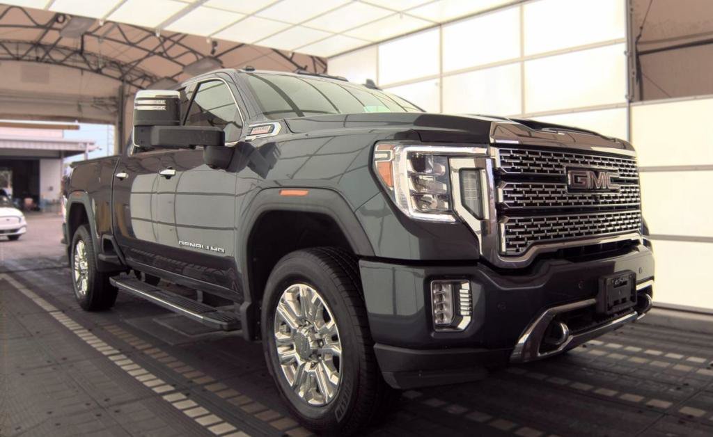 Used 2020 GMC Sierra 2500 Denali w/ Denali Ultimate Package AWD/4WD image 1