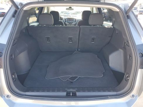 Used 2024 Chevrolet Equinox LT image 29