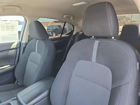 Used 2022 Nissan Sentra SV FWD image 11