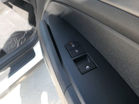 New 2026 Kia Sportage LX image 24