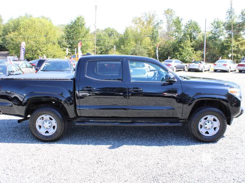 Used 2019 Toyota Tacoma SR w/ SR Convenience Package image 6