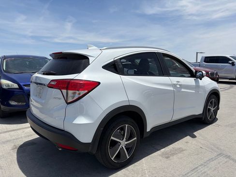 Used 2022 Honda HR-V EX image 2