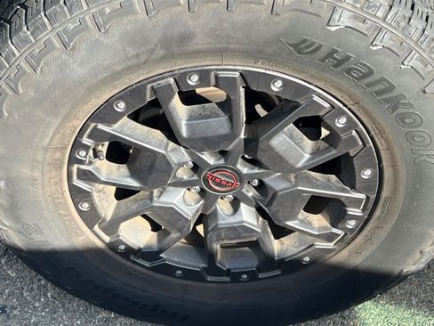 Used 2022 Nissan Frontier Pro-X w/ Pro-X Premium Package image 14