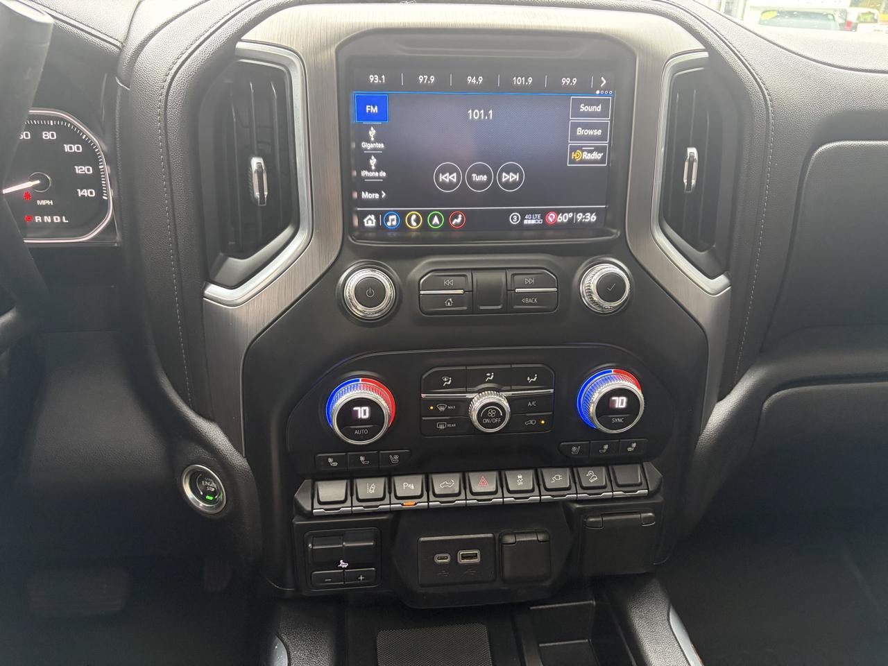 Used 2020 GMC Sierra 2500 Denali w/ Denali Ultimate Package AWD/4WD image 24