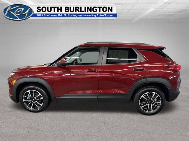 Used 2024 Chevrolet TrailBlazer LT w/ Driver Confidence Package FWD image 4