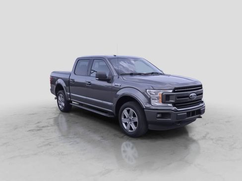 Used 2018 Ford F150 XLT w/ Equipment Group 302A Luxury AWD/4WD image 2