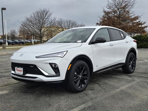 New 2026 Buick Envista Sport Touring image 4