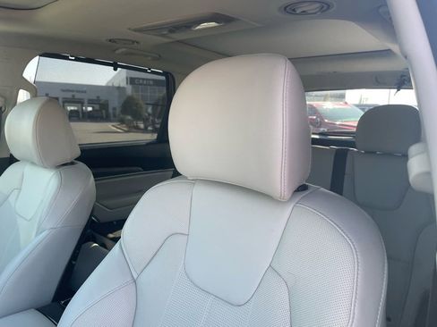 Used 2025 Kia Telluride SX image 22
