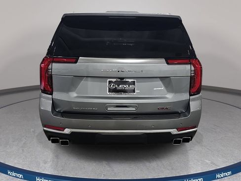 Used 2026 GMC Yukon XL Denali w/ Sun & Power Step Package AWD/4WD image 7