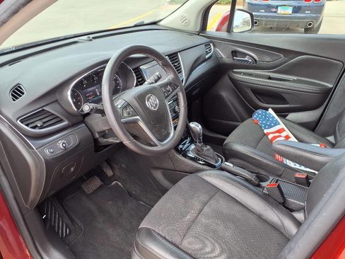 Used 2021 Buick Encore Preferred w/ Safety Package II image 21