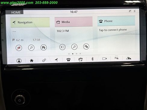 Used 2020 Land Rover Discovery Sport SE AWD/4WD image 29