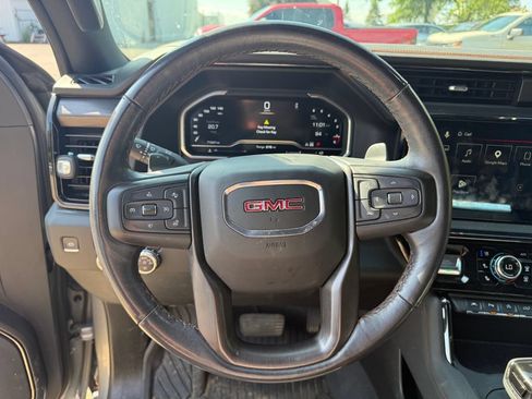 Used 2023 GMC Sierra 1500 AT4 w/ AT4 Preferred Package AWD/4WD image 13