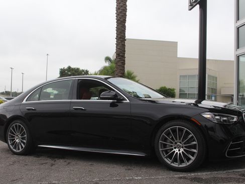 New 2026 Mercedes-Benz S 580e 4MATIC Sedan image 9
