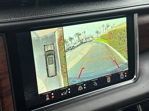 Used 2023 GMC Yukon Denali Ultimate image 26