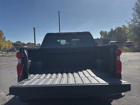 Used 2024 Chevrolet Silverado 1500 Custom image 9