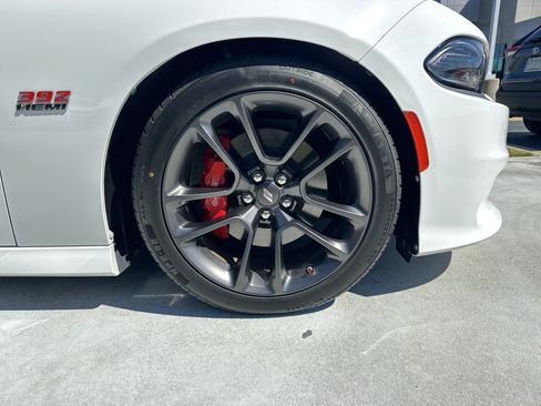 Used 2022 Dodge Charger Scat Pack RWD image 13
