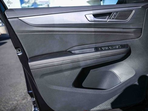 New 2026 Volkswagen Atlas Cross Sport SE image 30