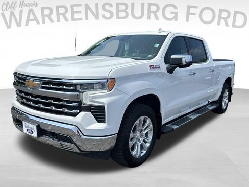 Used 2024 Chevrolet Silverado 1500 LTZ AWD/4WD image 3