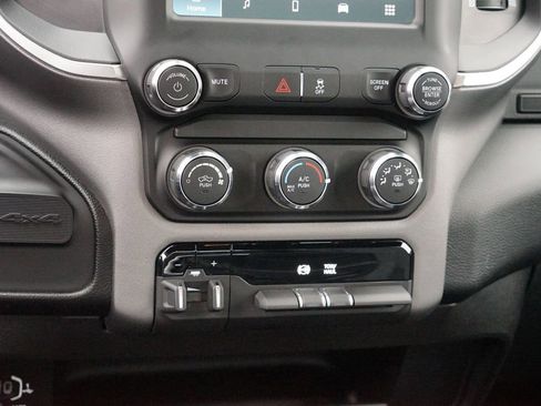 Used 2024 RAM 2500 Big Horn image 26