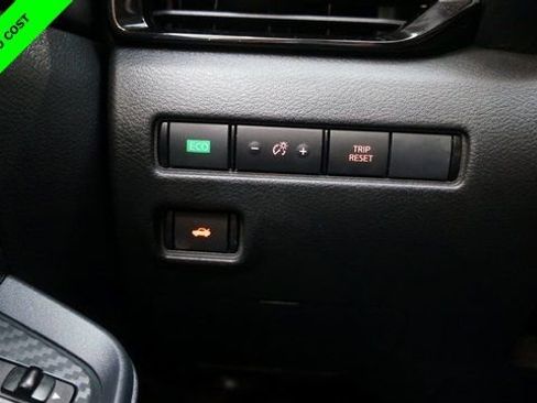 Certified 2022 Nissan Sentra SV image 26