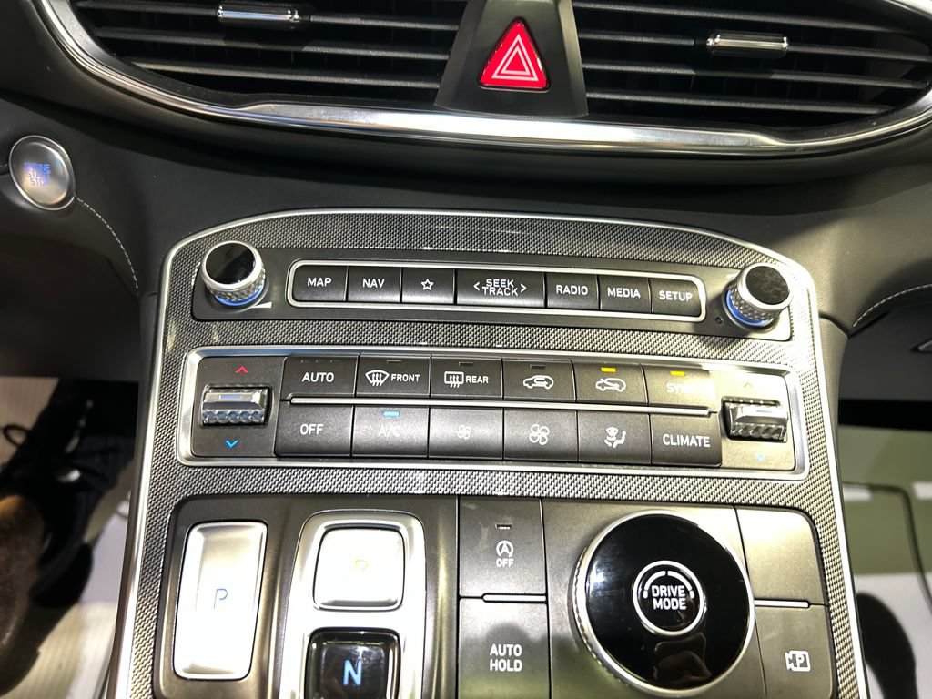 Used 2023 Hyundai Santa Fe SEL w/ Premium Package FWD image 17