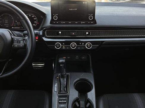 Used 2023 Honda Civic Sport image 17