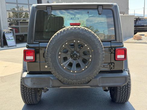 Used 2019 Jeep Wrangler Unlimited Sport AWD/4WD image 4