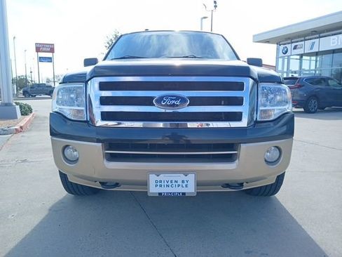 Used 2012 Ford Expedition EL XLT image 2