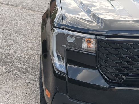 New 2026 Ford Maverick Lariat w/ Black Appearance Package AWD/4WD image 8