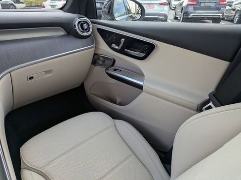 New 2026 Mercedes-Benz GLC 300 image 17