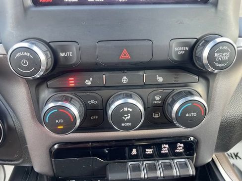 Used 2019 RAM 1500 Big Horn AWD/4WD image 25
