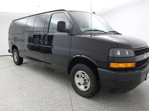 Used 2024 Chevrolet Express 3500 LS RWD image 2