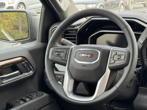 New 2026 GMC Sierra 1500 Elevation image 7