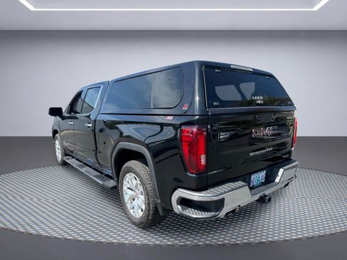 Used 2021 GMC Sierra 1500 SLT w/ SLT Premium Plus Package AWD/4WD image 4