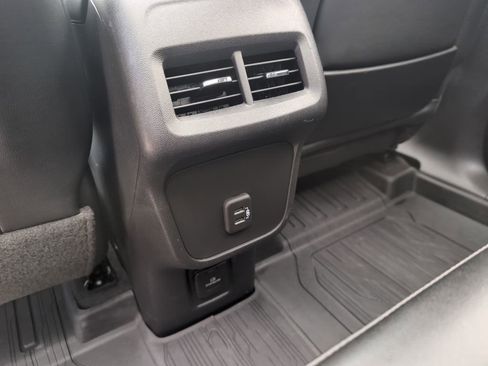 Used 2023 GMC Terrain SLT w/ Infotainment Package II AWD/4WD image 14