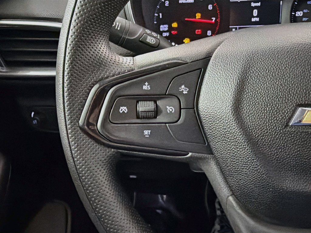 Used 2021 Chevrolet TrailBlazer LT FWD image 31