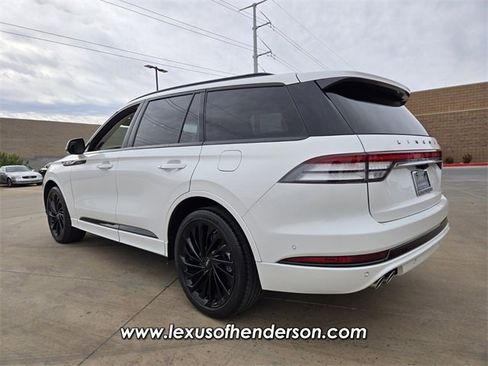 Used 2023 Lincoln Aviator Black Label w/ Jet Package image 4