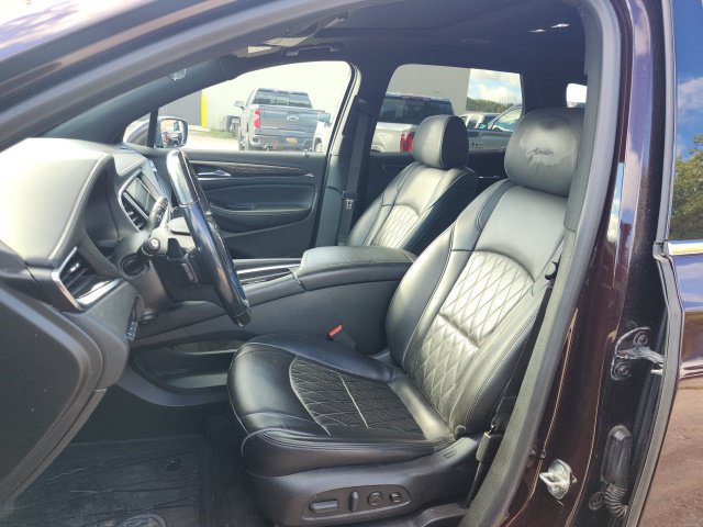 Used 2022 Buick Enclave Avenir w/ Trailering Package, 5000 lbs. AWD/4WD image 10