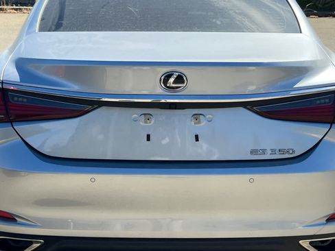 Certified 2023 Lexus ES 350 w/ Premium Package FWD image 16