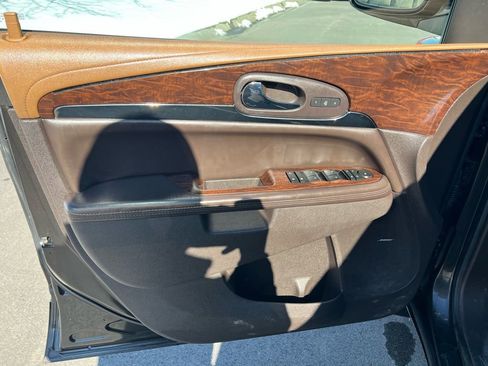 Used 2014 Buick Enclave Premium image 14