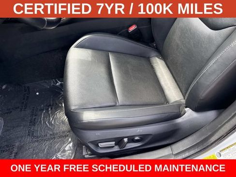 Used 2024 Toyota Prius XLE AWD/4WD image 15
