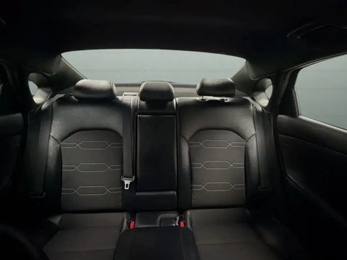 Used 2023 Kia Forte GT-Line w/ GT-Line Technology Package FWD image 19